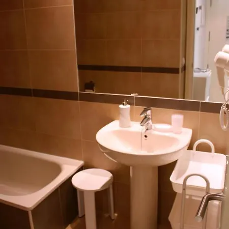 2b - Esmeralda - Pool & * Calpe