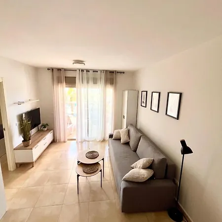 2b - Esmeralda - Pool & * Calpe