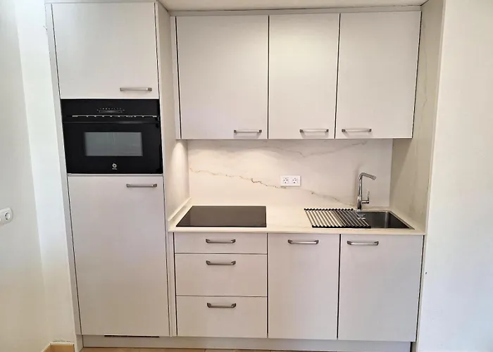 2b - Esmeralda - Pool & Appartement *